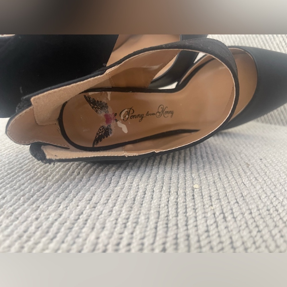 Penny Loves Kenny Black Classic Heels - Picture 3 of 16